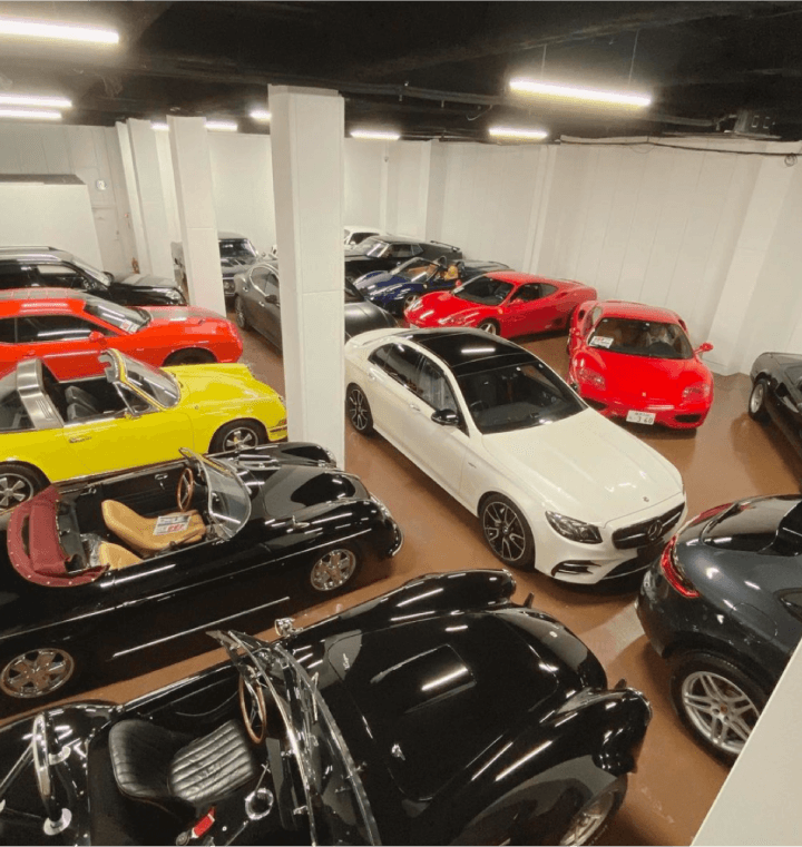 OFFICIAL SHOW ROOM